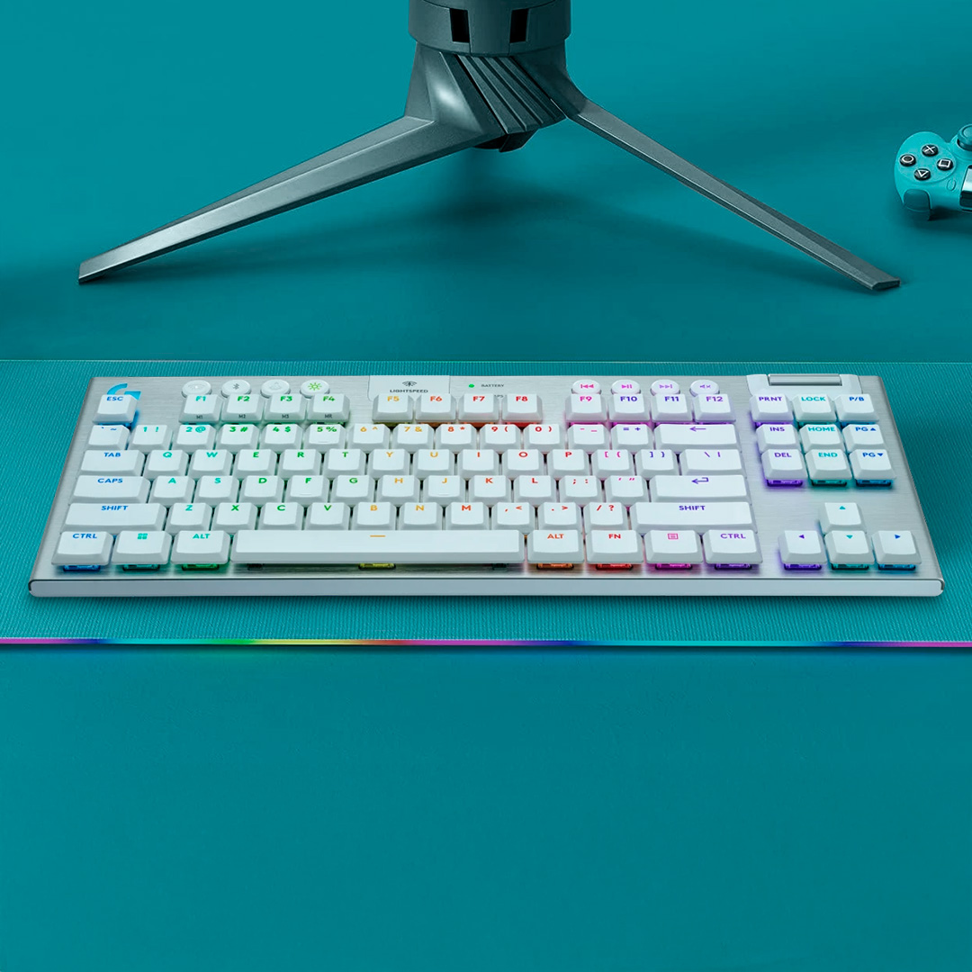 Teclado Gamer Logitech G915 X Lightspeed TKL inalámbrico, con