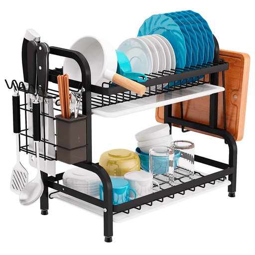 Aprovechar al máximo los espacios de tu cocina puede ser posible gracias a este escurridor de platos de 2 niveles con bandejas de escurrimiento dobles para mejor confort y limpieza. Está realizado en hierro resistente garantizando durabilidad y un diseño moderno que se acopla a todas las cocinas.