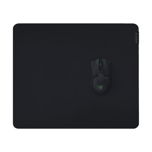 Sé tan preciso como veloz, y gana más partidas que nunca con el Mousepad Razer Gigantus V2. Sus materiales están especialmente diseñados para brindarte control y rapidez al apuntar; gracias a que proporciona una superficie óptima para cualquier clase de sensor. Su base antideslizante impedirá cualquier movimiento involuntario que altere tu juego.