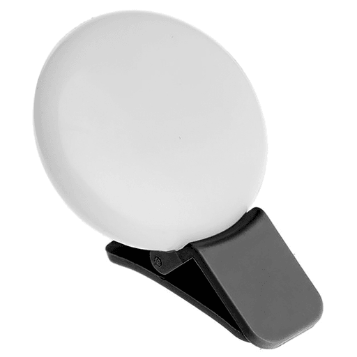 Haz que tu contenido destaque como nunca con este aro de luz para celular, diseñado para mejorar al máximo la calidad de tus selfies y videos. Su iluminación compuesta por nueve luces LED brinda una luz uniforme que resalta tu rostro y mejora notablemente el resultado de la cámara. El clip integrado permite colocarlo fácilmente en la posición ideal de tu teléfono, garantizando estabilidad y el ángulo perfecto. Además, cuenta con batería recargable por USB y 3 niveles de brillo, para que puedas ajustar la intensidad según la ocasión o el ambiente.