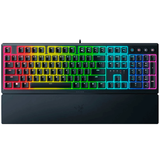 El Teclado Gamer Razer Ornata V3 es el compañero de juego perfecto. Sus teclas de bajo perfil con revestimiento UV garantizan una durabilidad excepcional y un tacto suave al pulsar. Las teclas están hechas de ABS, proporcionando una sensación de calidad y resistencia, además su diseño ergonómico brinda comodidad durante largas sesiones de juego. Cuenta con apoyo para la muñeca magnético y gracias a su conectividad mediante cable de fibra trenzada, garantiza una conexión estable y duradera.