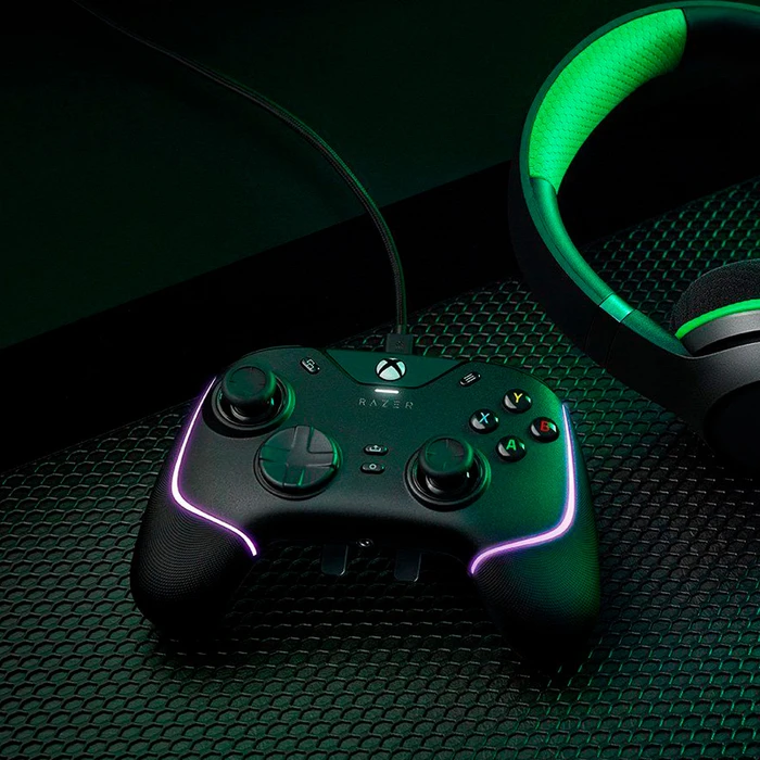 Joystick Razer Wolverine V2 Chroma 6 botones multifunción y