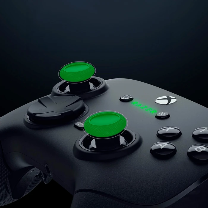 Joystick Razer Wolverine V3 Pro con iluminación RGB y 6 botones