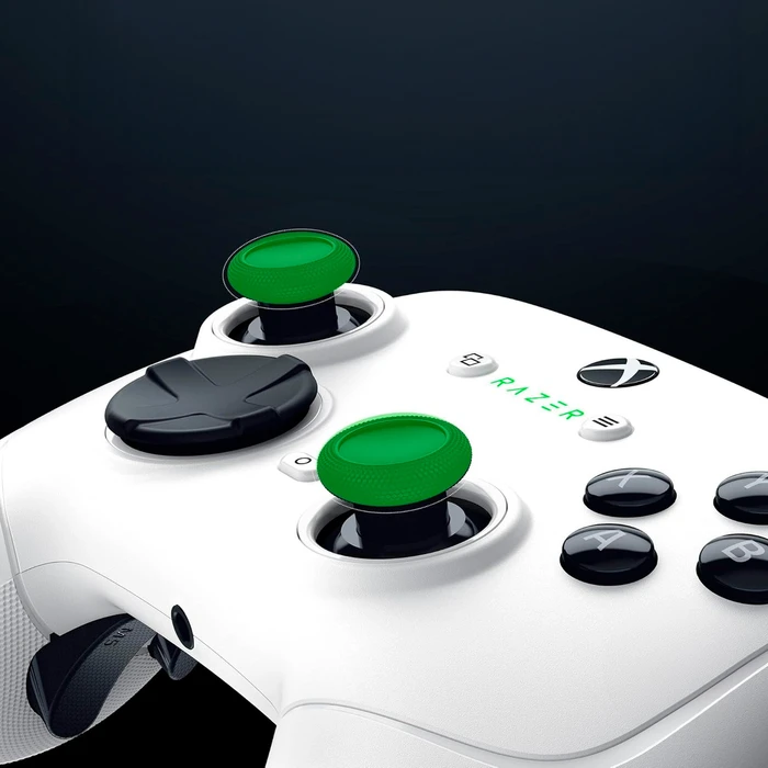 Joystick Razer Wolverine V3 Pro con iluminación RGB y 6 botones