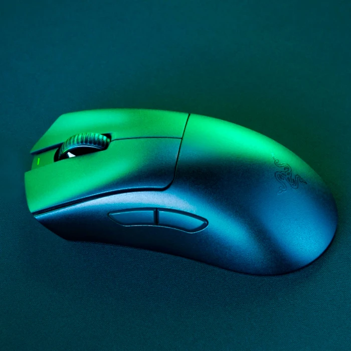 Mouse Razer Deathadder V3 Pro con switches ópticos e iluminación